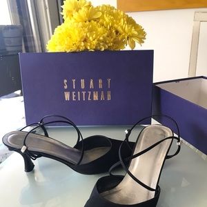Black silk Stuart Weizmann dress shoes size 7.5